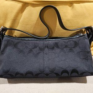 Coach Signature Demi Baguette Shoulder Purse E05K-8K01